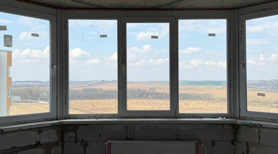 Продаж квартири 4 кімнати 133 кв. м. Будівельників (Виставка) Хмельницький