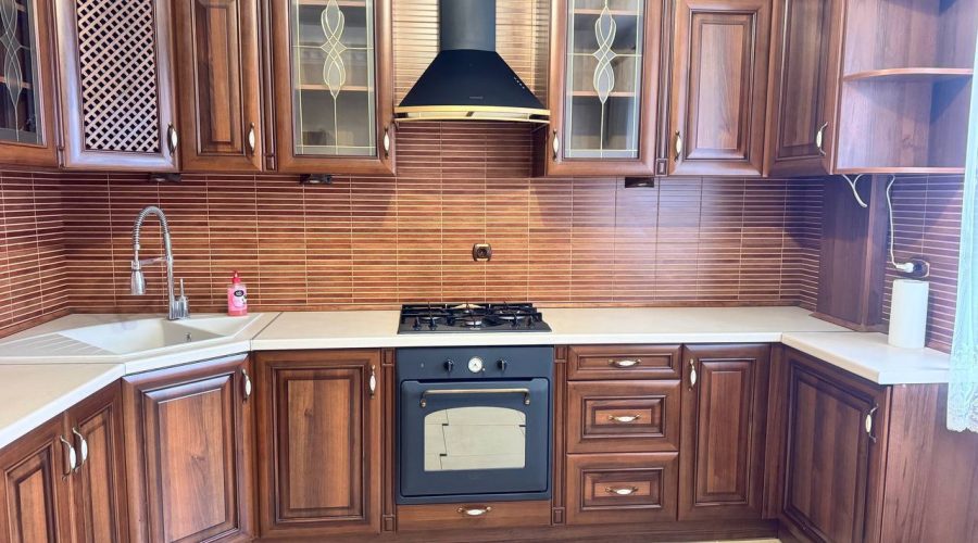 Оренда 2 кімнати 102 кв. м. Володимирівська (Центр) Хмельницький