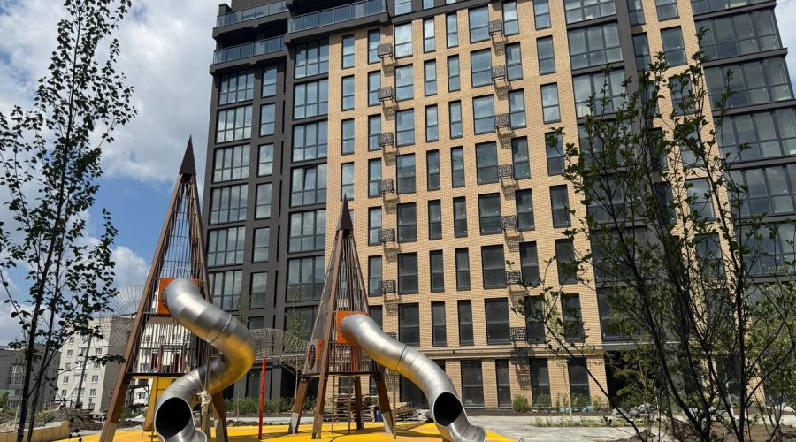 Продаж квартири 4 кімнати 134 кв. м. ЖК HARMONY (Виставка) Хмельницький