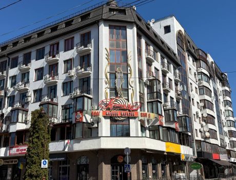 Продаж квартири 1 кімната 65 кв. м. Проскурівська (Центр) Хмельницький