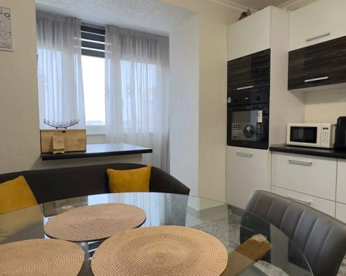 Продаж квартири 4 кімнати 147 кв. м. Озерна (Виставка) Хмельницький