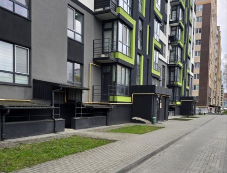 Продаж квартири 3 кімнати 103 кв. м. Зарічанська (Виставка) Хмельницький