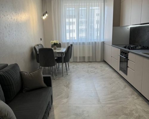 Оренда 2 кімнати 68 кв. м. Лісогринівецька (Озерна) Хмельницький