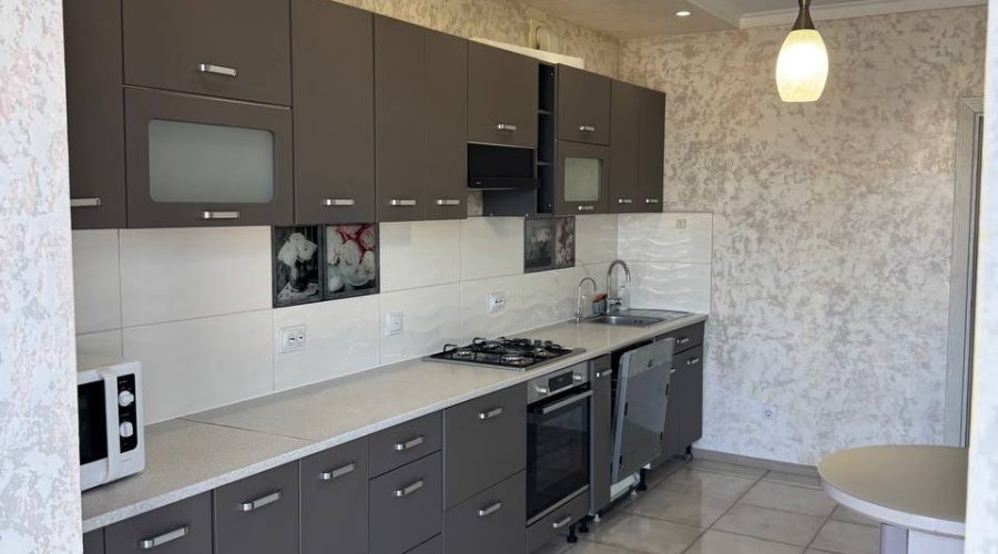 Оренда 2 кімнати 72 кв. м. Пров. Лапушкина (Центр) Хмельницький