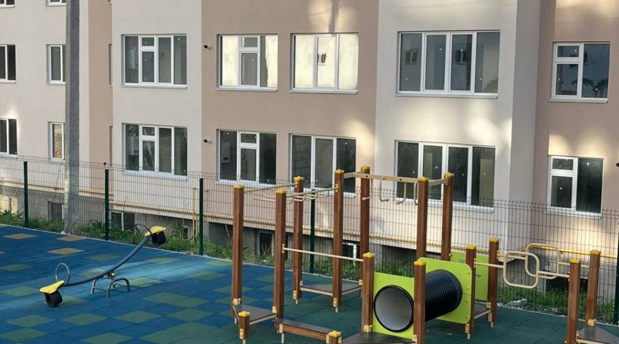 Продаж квартири 2 кімнати 65 кв. м. ЖК Барви (Озерна) Хмельницький