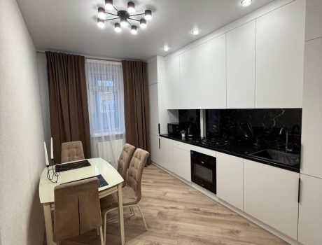 Оренда 1 кімната 49 кв. м. С.Бандери (Виставка) Хмельницький