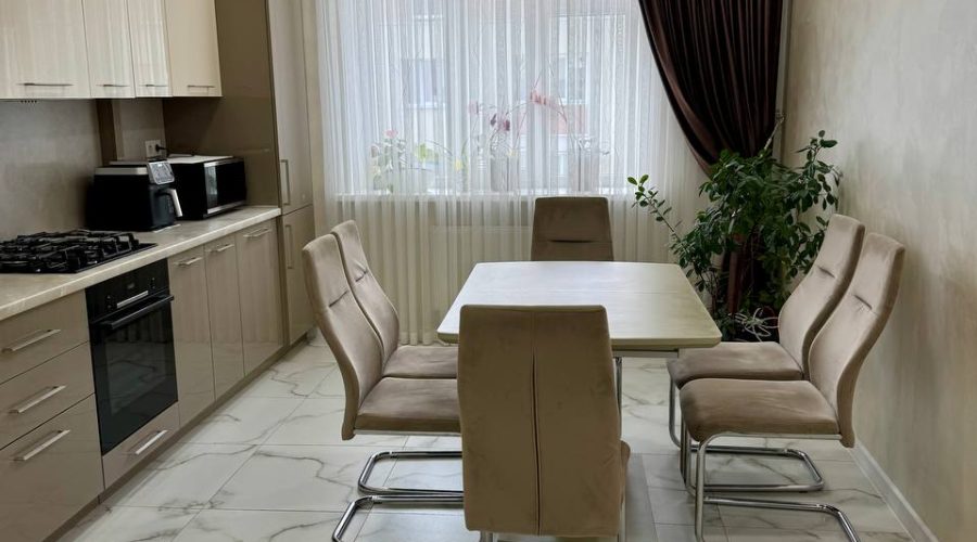 Продаж квартири 2 кімнати 67 кв. м. Січових стрільців (Озерна) Хмельницький