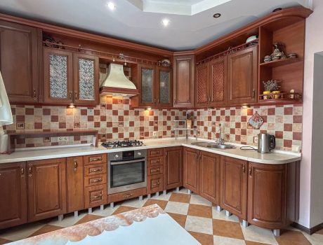 Продаж квартири 3 кімнати 94 кв. м. Будівельників (Виставка) Хмельницький