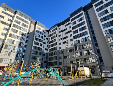 Продаж квартири 3 кімнати 83 кв. м. ЖК “Автобіографія” (Виставка) Хмельницький