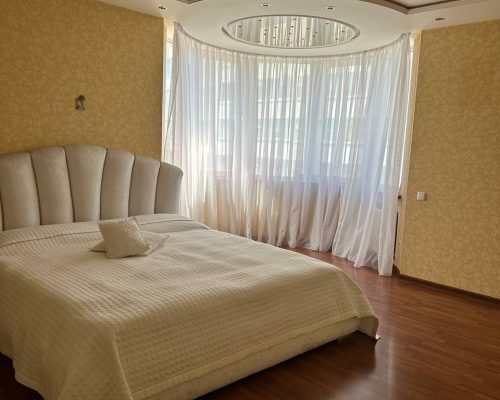 Продаж квартири 2 кімнати 81 кв. м. Старокостянтинівське шосе (Центр) Хмельницький