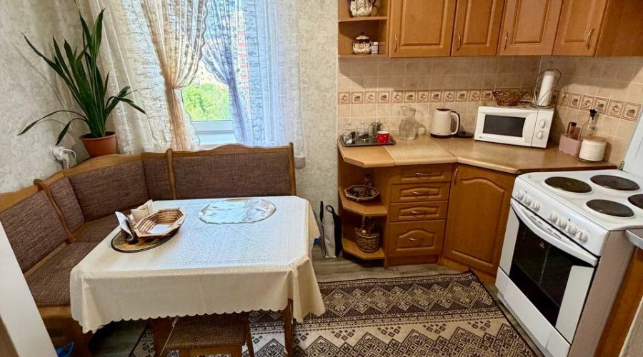 Продаж квартири 2 кімнати 49 кв. м. Зарічанська (Виставка) Хмельницький
