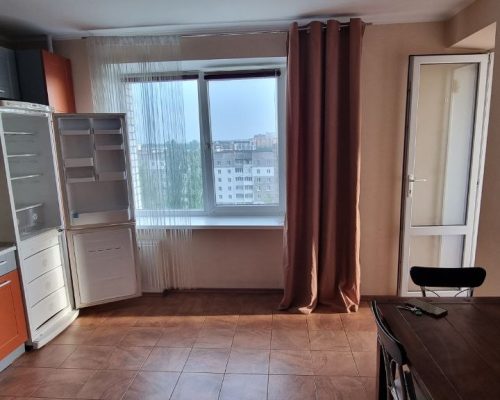 Оренда 2 кімнати 67 кв. м. (Озерна) Хмельницький