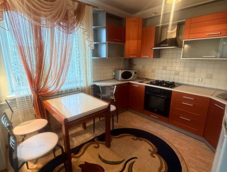 Оренда 2 кімнати 74 кв. м. Проспект Миру (Виставка) Хмельницький