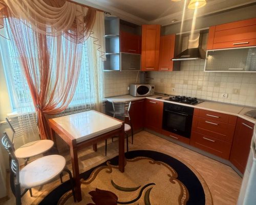 Оренда 2 кімнати 74 кв. м. Проспект Миру (Виставка) Хмельницький
