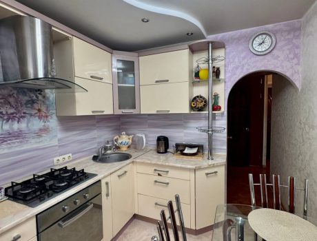Продаж квартири 2 кімнати 51 кв. м. Прибузька (Центр) Хмельницький