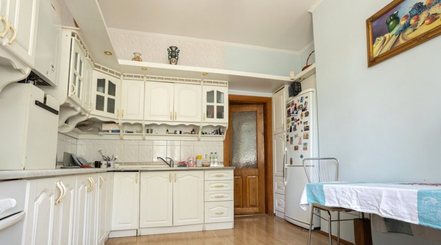 Продаж квартири 3 кімнати 104 кв. м. Олега Ольжича (Південно-Захід) Хмельницький
