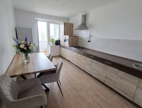 Продаж квартири 2 кімнати 85 кв. м. Зарічанська (Виставка) Хмельницький