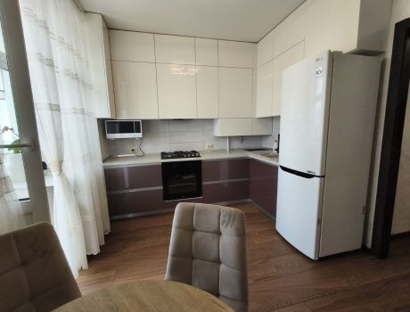 Продаж квартири 1 кімната 42 кв. м. П.Мирного (Озерна) Хмельницький
