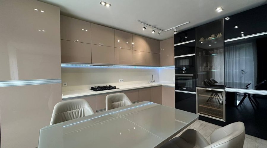 Продаж квартири 2 кімнати 70 кв. м. ЖК Агора (Озерна) Хмельницький