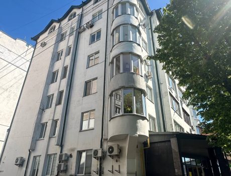 Продаж квартири 3 кімнати 165 кв. м. Володимирська (Центр) Хмельницький