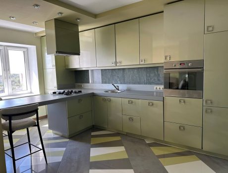 Продаж квартири 2 кімнати 78 кв. м. Вайсера (Центр) Хмельницький