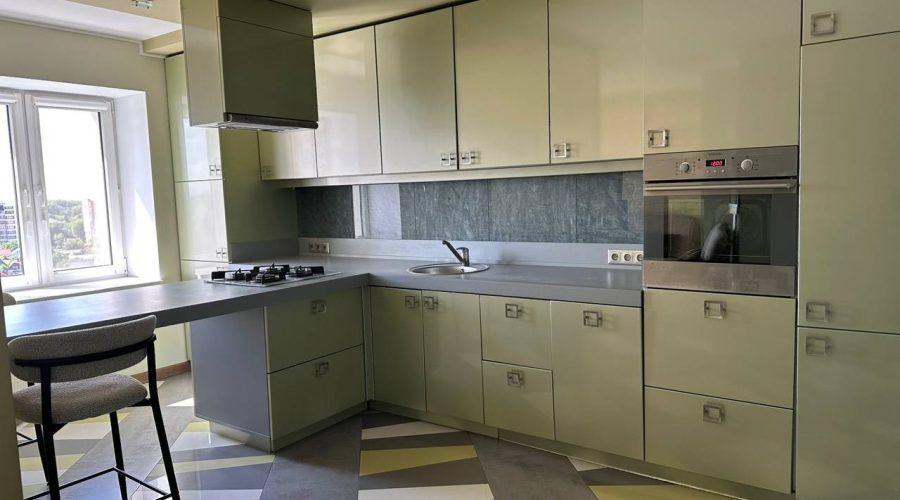 Продаж квартири 2 кімнати 78 кв. м. Вайсера (Центр) Хмельницький