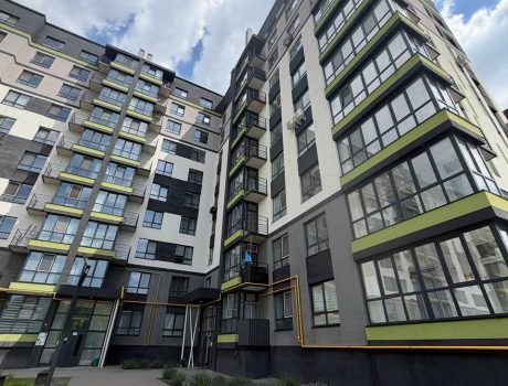 Продаж квартири 3 кімнати 104 кв. м. ЖК БудАльянс (Виставка) Хмельницький