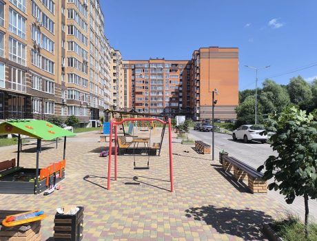 Продаж квартири 3 кімнати 96 кв. м. Олімпійський 4. (Виставка) Хмельницький