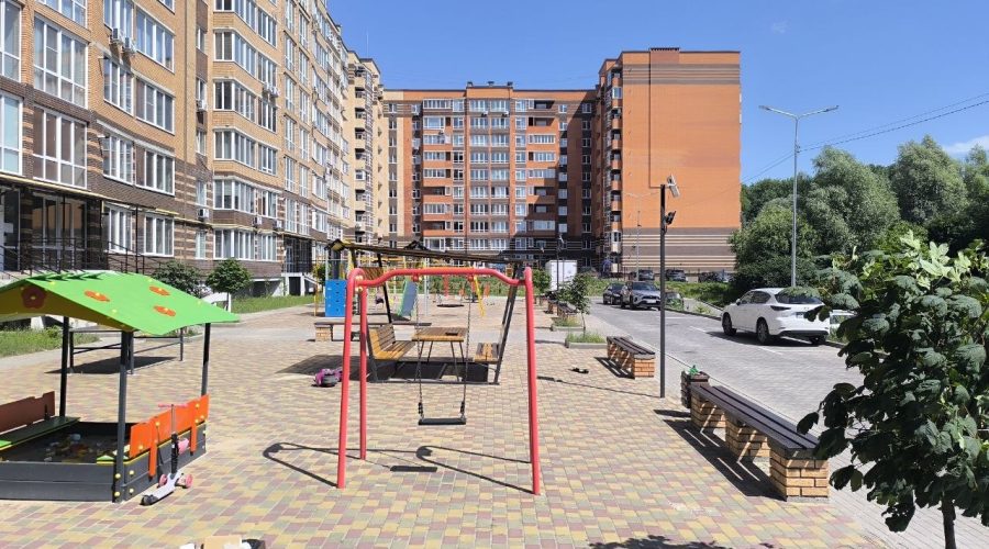 Продаж квартири 3 кімнати 96 кв. м. Олімпійський 4. (Виставка) Хмельницький