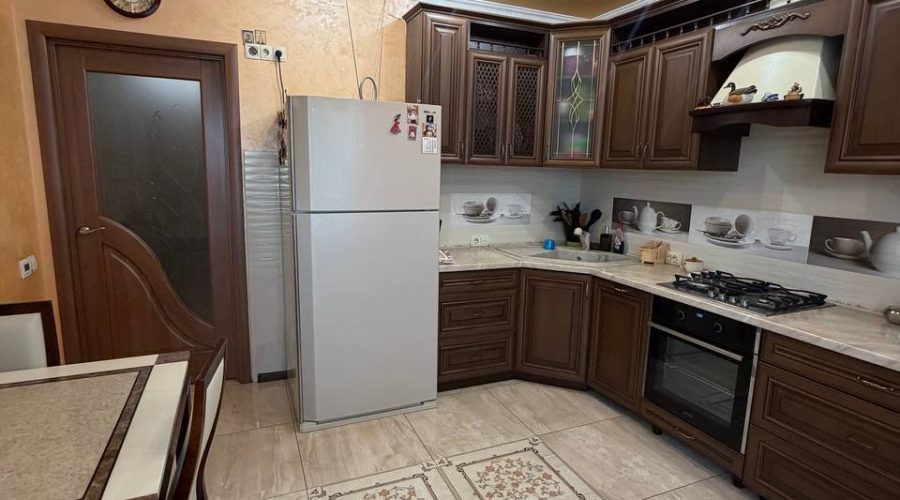 Продаж квартири 2 кімнати 73 кв. м. Зарічанська (Виставка) Хмельницький