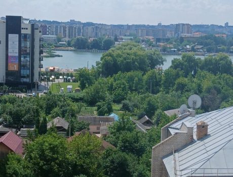Продаж квартири 4 кімнати 74 кв. м. (Центр) Хмельницький