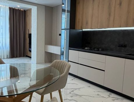 Продаж квартири 2 кімнати 76 кв. м. Лісогринівецька (Озерна) Хмельницький