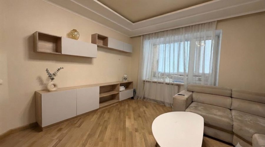 Оренда 3 кімнати 90 кв. м. Водопровідна (Центр) Хмельницький