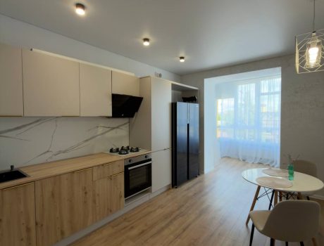 Продаж квартири 1 кімната 46 кв. м. Бандери (Виставка) Хмельницький