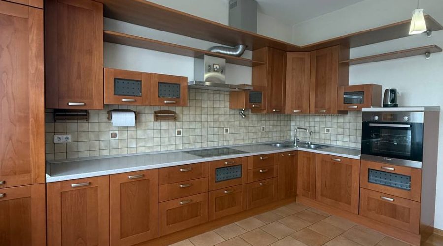 Продаж квартири 3 кімнати 146 кв. м. Гарнізонна (Ракове) Хмельницький