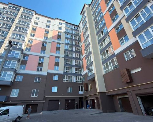 Продаж квартири 2 кімнати 65 кв. м. Максима Залізняка (Озерна) Хмельницький