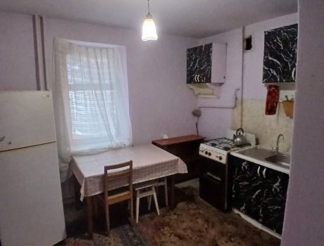 Продаж квартири 4 кімнати 74 кв. м. (Виставка) Хмельницький