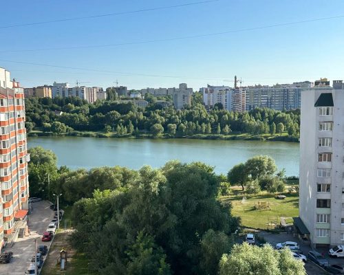 Продаж квартири 3 кімнати 92 кв. м. ЖК «Lakeberry» (Озерна) Хмельницький