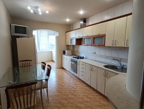 Продаж квартири 3 кімнати 100 кв. м. Свободи (Центр) Хмельницький