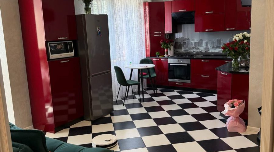 Продаж квартири 2 кімнати 67 кв. м. Лісогринівецька (Озерна) Хмельницький