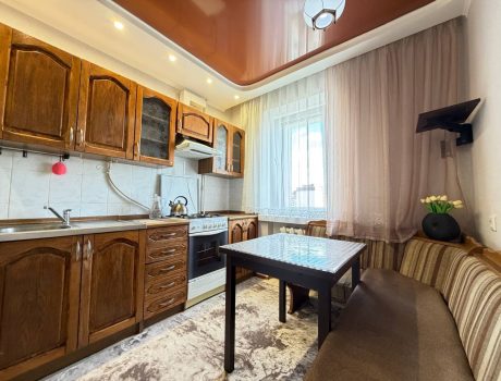 Продаж квартири 2 кімнати 49 кв. м. Зарічанська (Виставка) Хмельницький