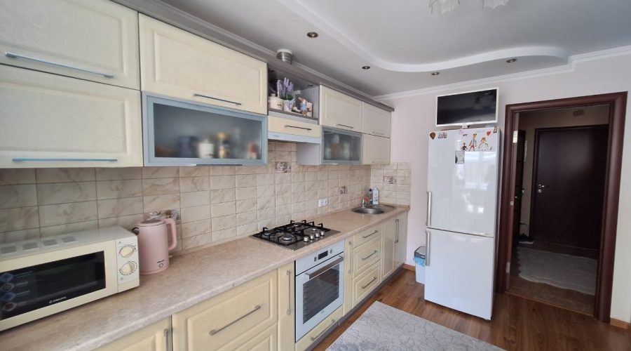 Продаж квартири 1 кімната 40 кв. м. Лісогринівецька (Озерна) Хмельницький