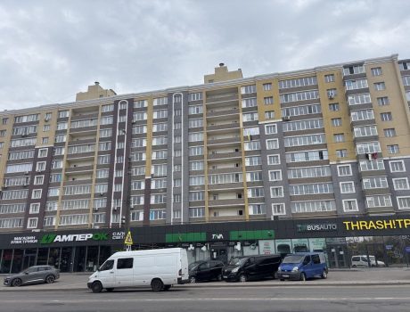 Продаж квартири 2 кімнати 87 кв. м. ЖК “Приозерний” (Виставка) Хмельницький