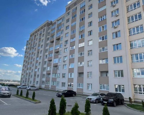 Продаж квартири 2 кімнати 67 кв. м. Лісогринівецька (Озерна) Хмельницький