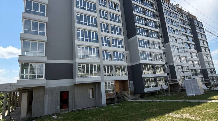 Продаж квартири 3 кімнати 88 кв. м. (Озерна) Хмельницький
