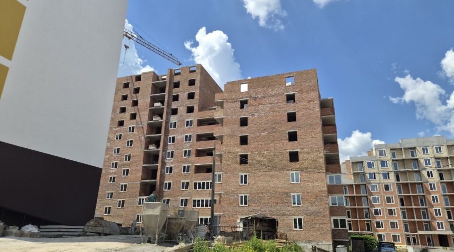 Продаж квартири 1 кімната 44 кв. м. М. Федунця (Виставка) Хмельницький