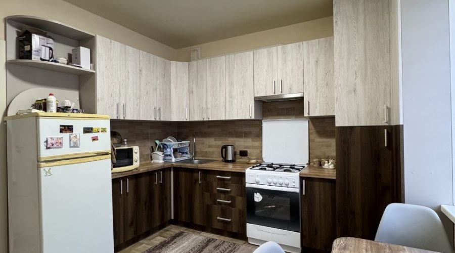 Продаж квартири 2 кімнати 72 кв. м. (Виставка) Хмельницький