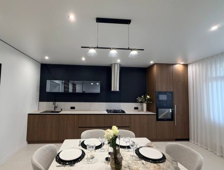 Продаж квартири 3 кімнати 108 кв. м. Старокост. шосе (Виставка) Хмельницький