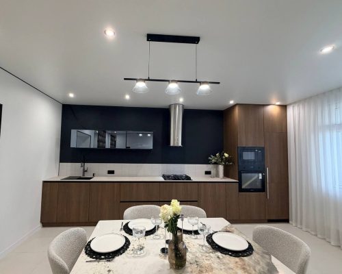 Продаж квартири 3 кімнати 108 кв. м. Старокост. шосе (Виставка) Хмельницький