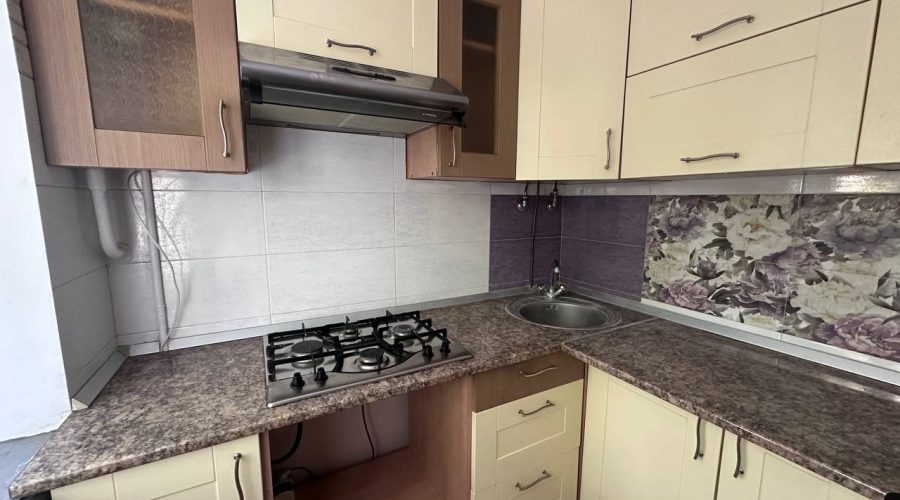 Продаж квартири 2 кімнати 42 кв. м. О.Кушнірука (Дубове) Хмельницький
